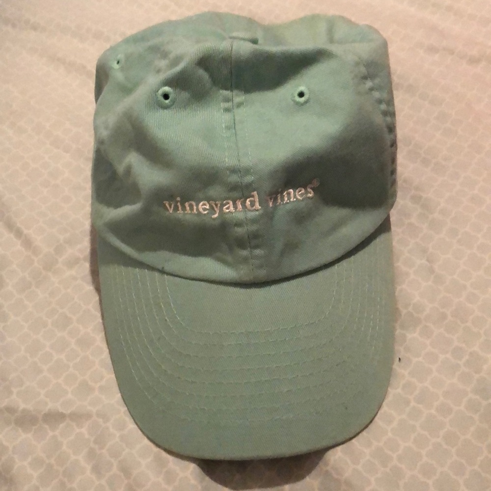 Vineyard Vines Hat